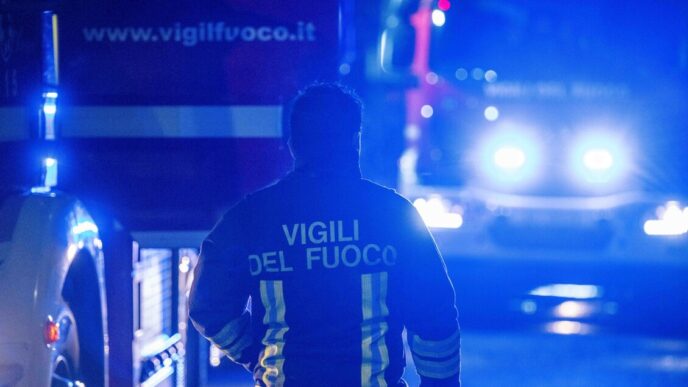 Vento Forte E Pioggia Nelle Ma