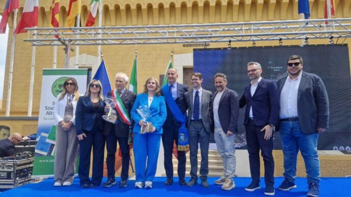 Ventotene Festeggia Il 9 Maggi