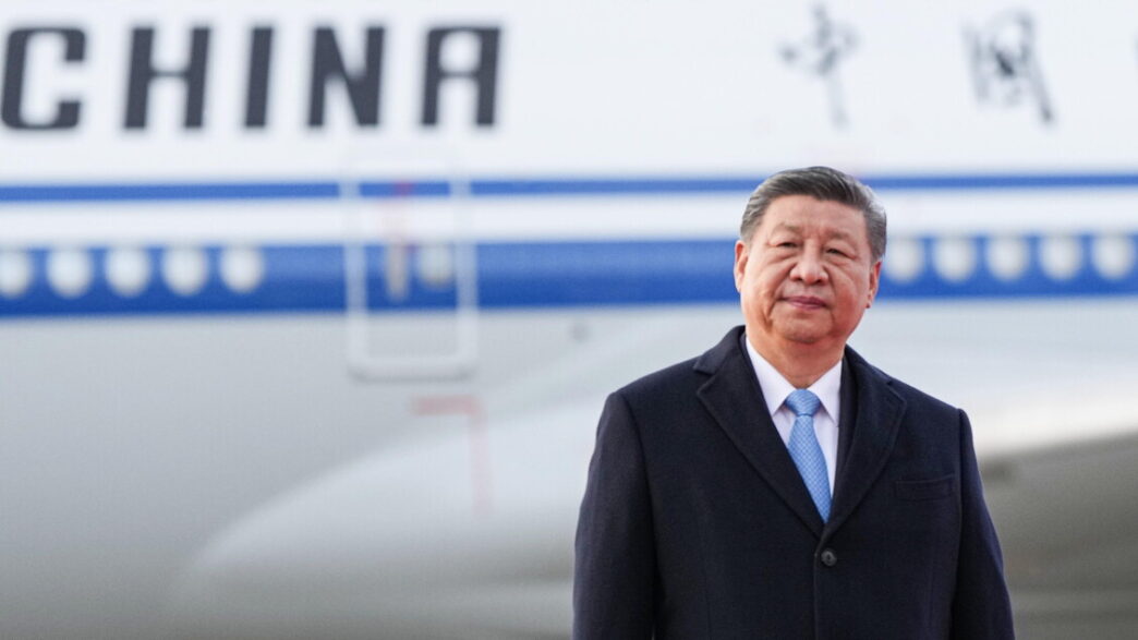 Xi Jinping Contro Dazi E Guerr