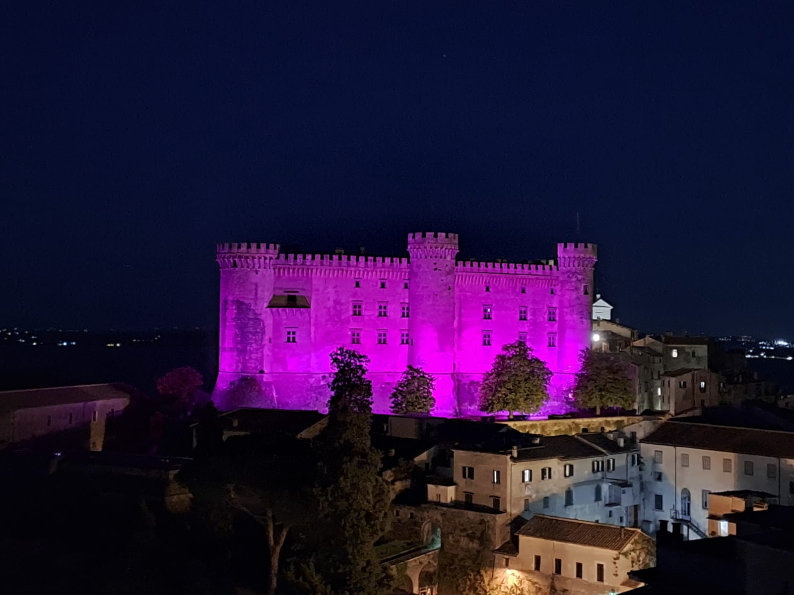 Bracciano Si Illumina Di Magen