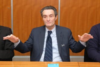 I Rapporti Tra Regione Lombard