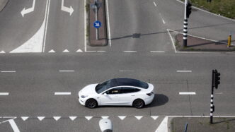 In Calo Le Vendite Di Tesla In