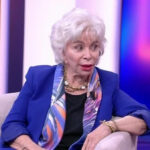 La Scrittrice Isabel Allende Parla Delle Sfide Degli Stati Uniti Tra Politica, Cultura E Democrazia