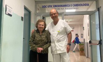 Latina2C Donna Di 100 Anni Oper