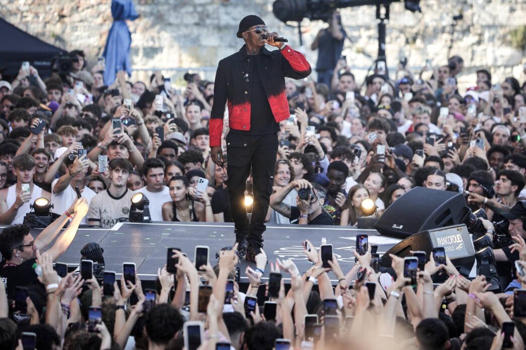 Lutto Nel Mondo Della Musica F