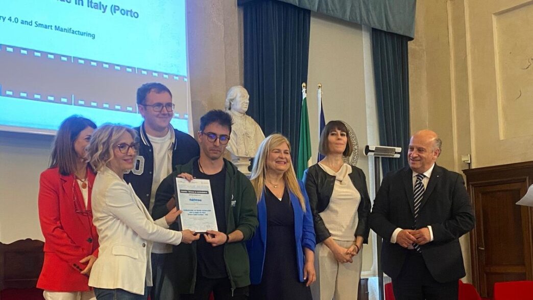 Tre Studenti Delle28099Its Smart Ac