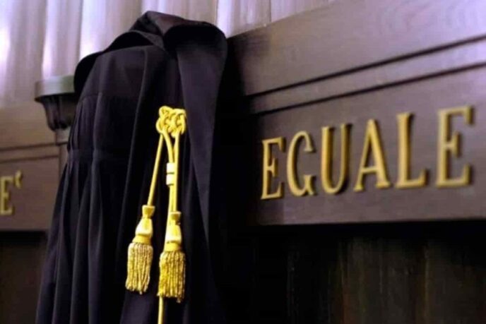 Uomo Di 80 Anni Denuncia Ex Mo