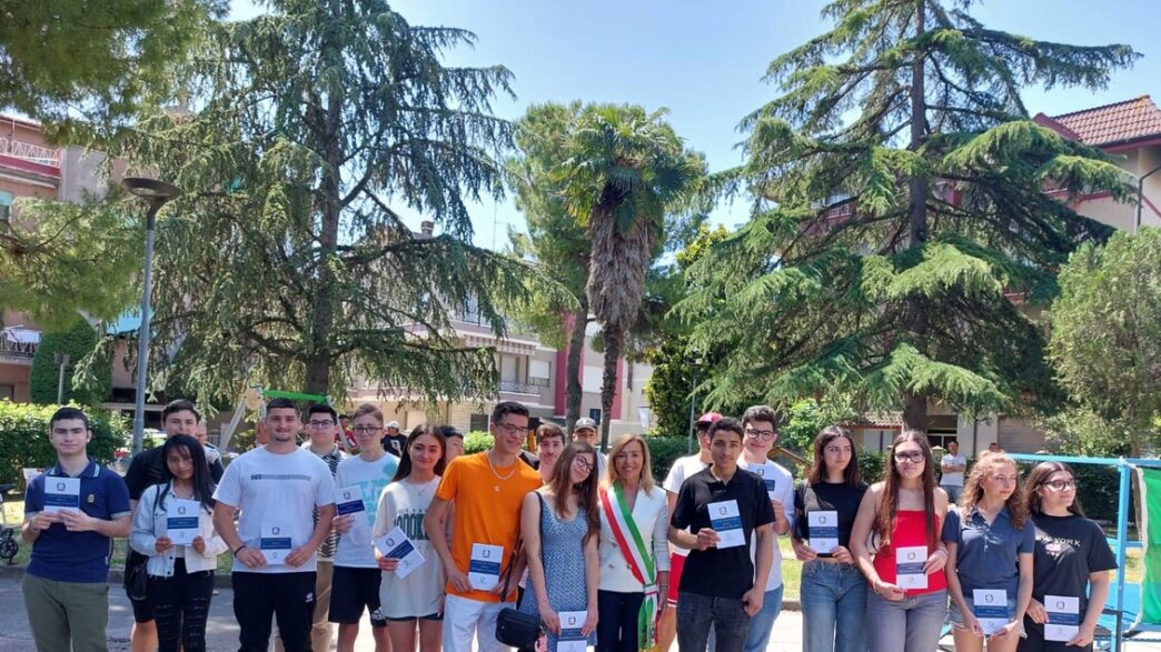 A Falconara I Neo Maggiorenni