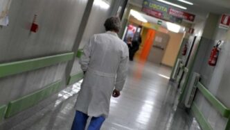 A Pesaro Un Uomo Riceve Per Er