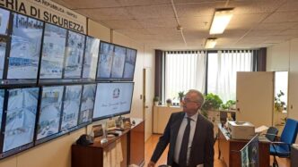 A Napoli La Prima Sala Di Regi