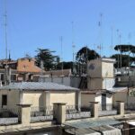 A Roma Torna Il Nodo Delle Antenne E Dei Ripetitori Tra Palazzi Storici E Proteste Dei Residenti