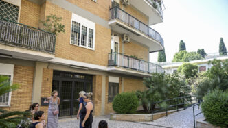 A Roma Un Intero Condominio Ha