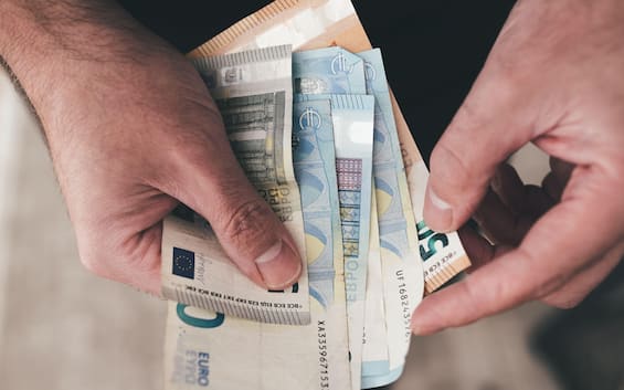 Adeguamento Stipendi Secondo L