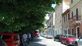 Agente Immobiliare Si Barrica