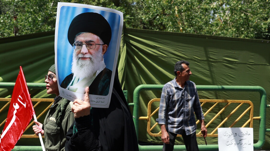 Ali Khamenei Ha Scelto Tre Pos
