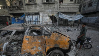 Almeno 14 Morti Negli Attacchi