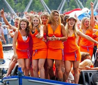 Amsterdam Festeggia 750 Anni C