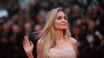 Angelina Jolie Festeggia I 50