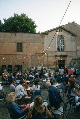 Apre A Roma Le28099Oratorio Trastev