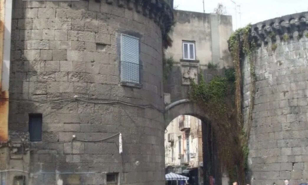 Arrestato A Napoli 22Enne Tuni