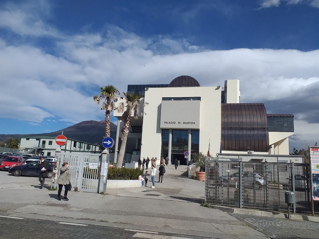 Arrestato A Torre Del Greco 28