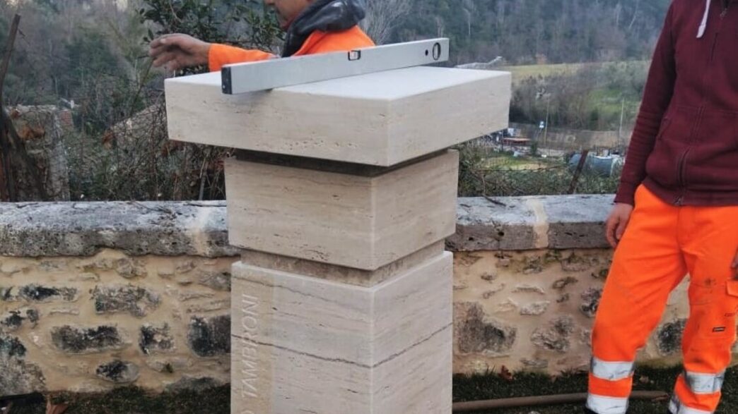 Atto Vandalico Su Basamento De