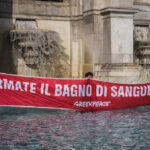 Azione Di Greenpeace A Roma Contro Il Sostegno Militare Italiano A Israele E Il Massacro A Gaza