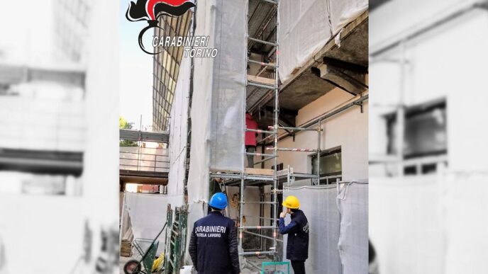 Carabinieri A Torino Scoprono