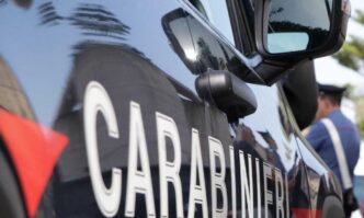 Carabinieri Verificano Etichet