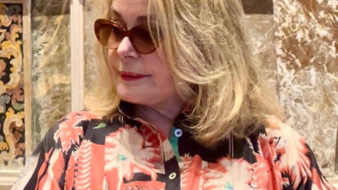 Catherine Deneuve Ospite Al Ta