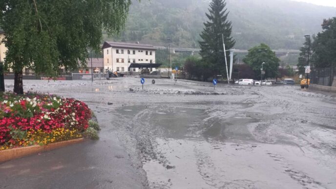 Chiusa Una Parte Della Strada