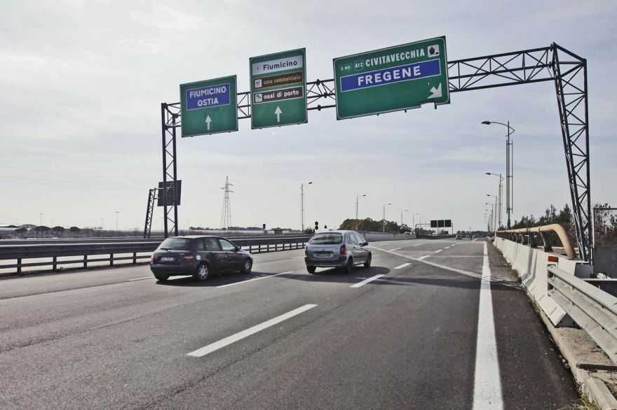 Chiuso Lo Svincolo Per La A12
