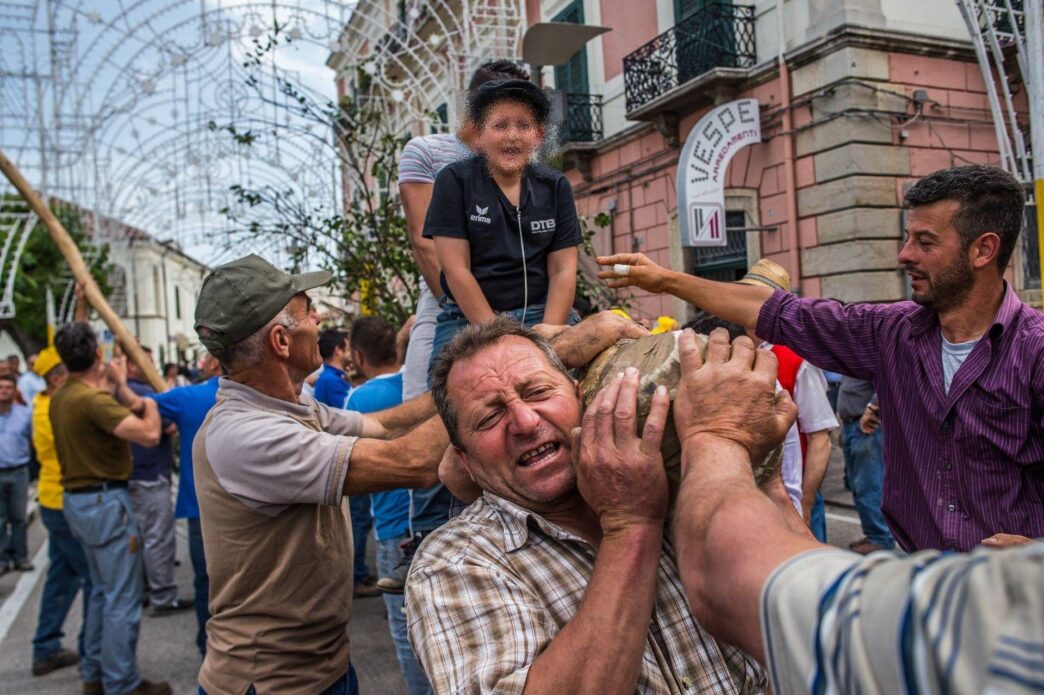 Cinque Feriti Durante La Festa