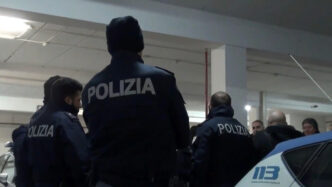 Cinque Minorenni Arrestati Per