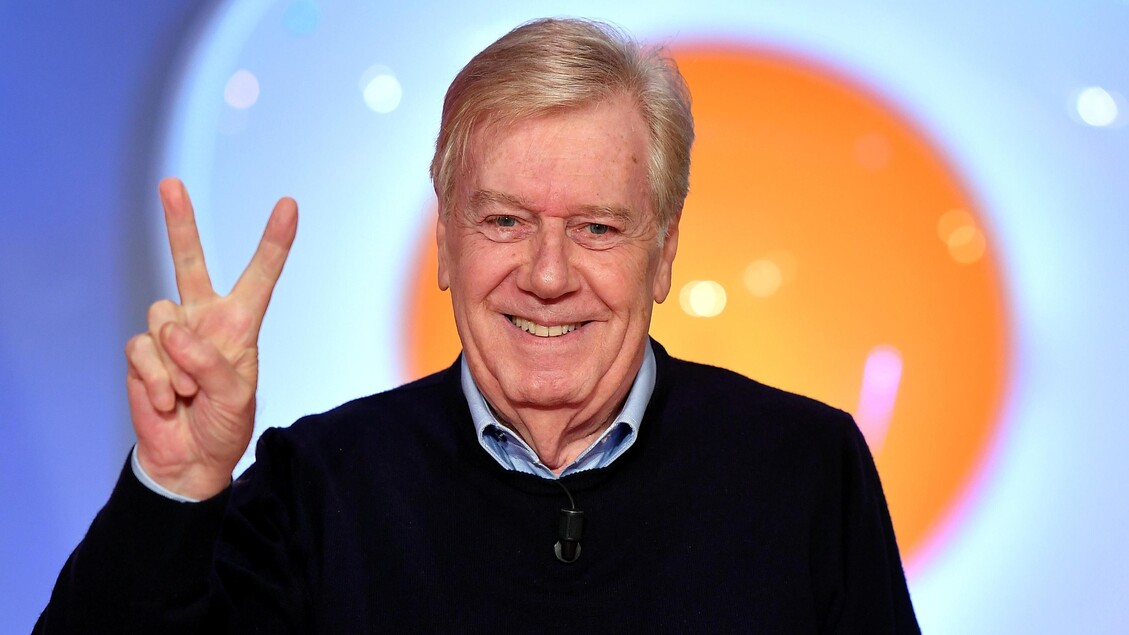 Claudio lippi spegne 80 anni tra musica, tv e qualche polemica nel mondo dello spettacolo italiano