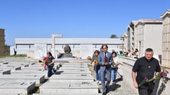 Commemorazione Al Cimitero Di