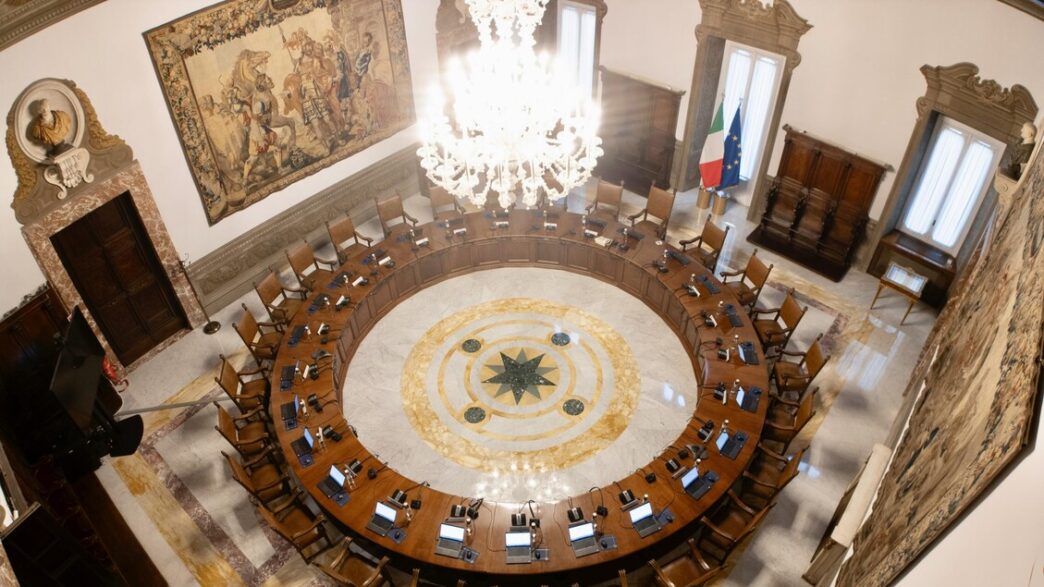Consiglio Dei Ministri Convoca