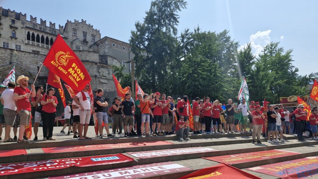 Corteo Dei Metalmeccanici Attr