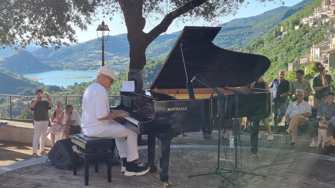 Danilo Rea Regala Un Concerto