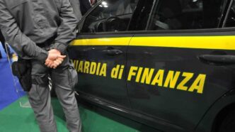 Denunciato A Latina Lido Per P