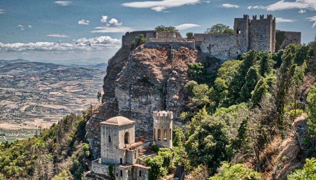 Dieci Luoghi In Italia Dove Na