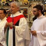 Don Rito Maresca Celebra Il Corpos Domini Con La Casula Palestinese A Mortora E Parla Di Gaza