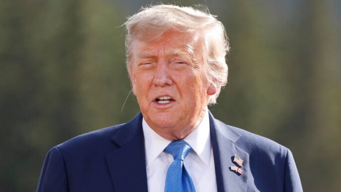 Donald Trump Avverte Ali Khame