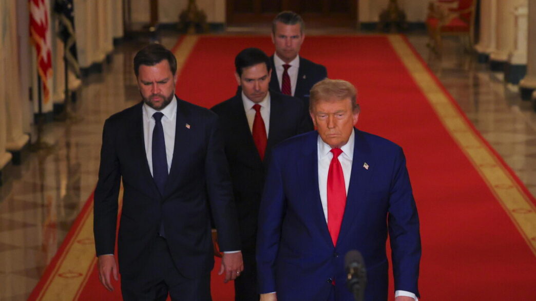 Donald Trump Ha Informato Il C