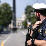 Donna Accoltella Passanti A Monaco Di Baviera E Viene Colpita Dalla Polizia, Due Feriti