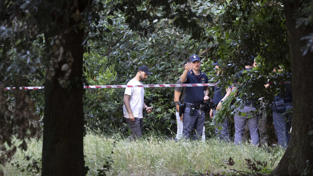 Donna E Bambina Morte A Villa