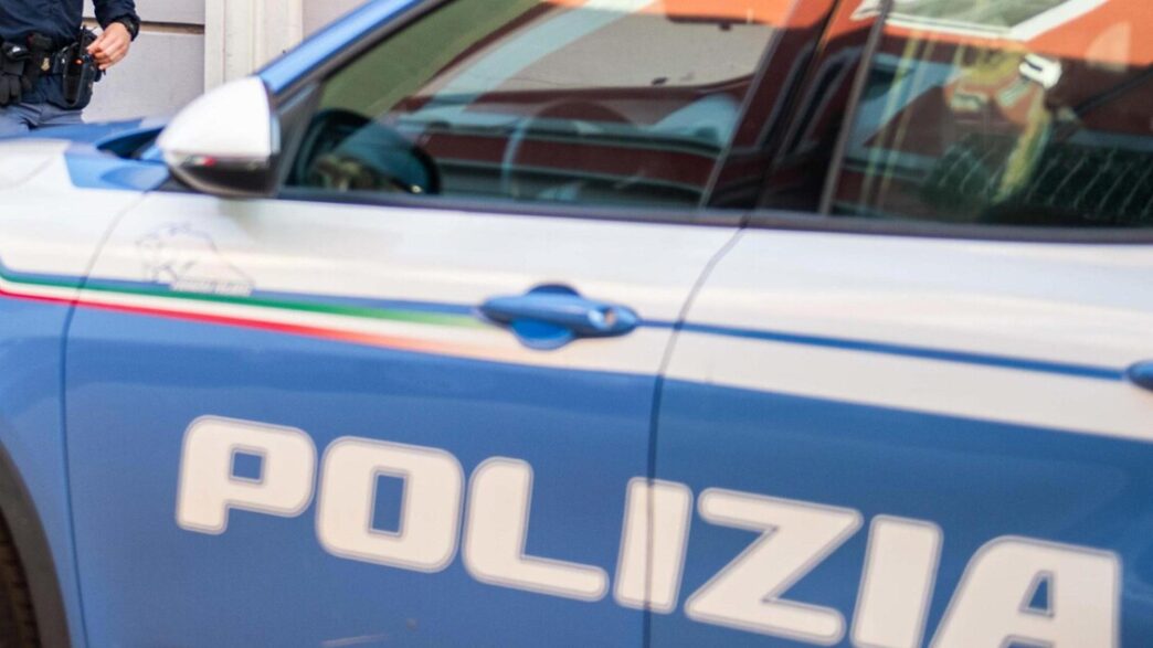 Donna Giovane Deruba Une28099Anzian