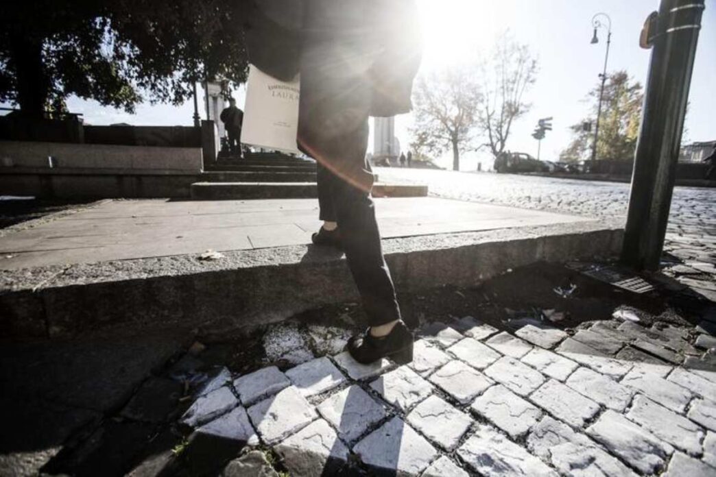 Donna Risarcita Per Caduta Su