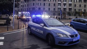 Due Giovani Fermati Nel Centro