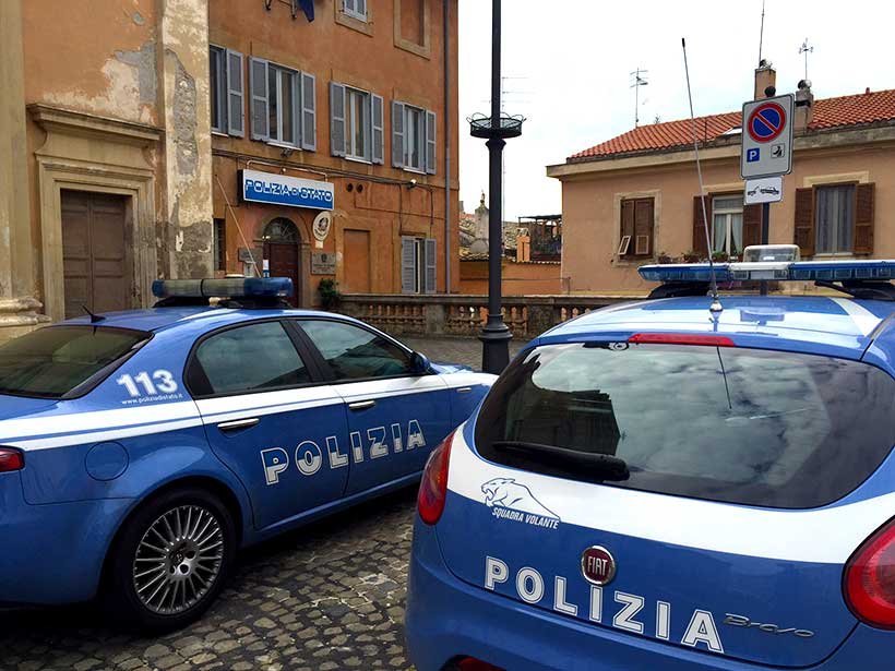 Due Uomini Di Tarquinia Arrest